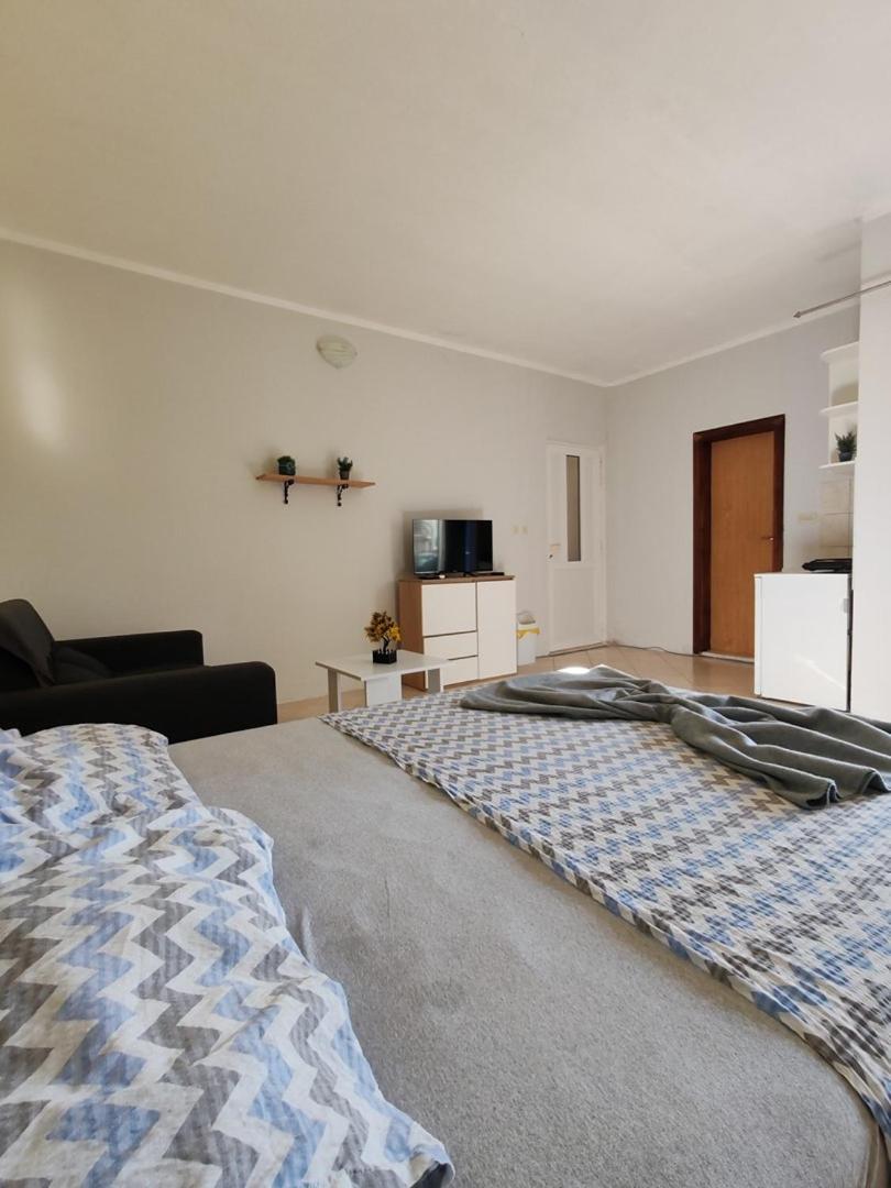 Apartmani I Sobe Brancin نيوم المظهر الخارجي الصورة